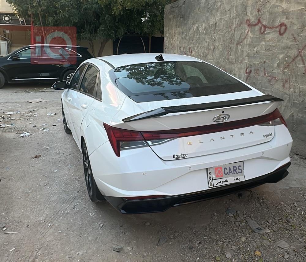 هیوندای ئەلەنترا